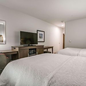 Queen Room Two Queen Beds Non-Smoking